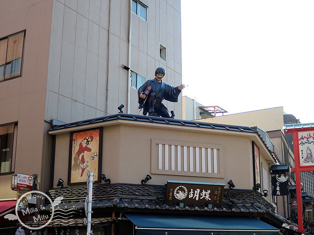 [國外旅遊]日本‧東京‧六天五夜 (五) 築地市場、本願寺、淺草雷門、今戶神社、晴空塔