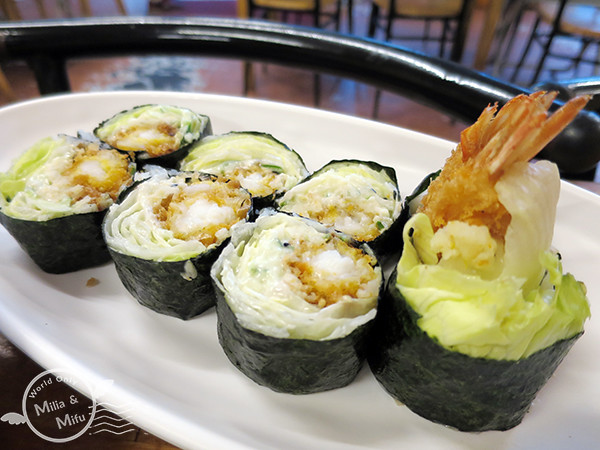 [翻滾吧！吃貨米粒]宜蘭縣‧樂屋日本料理‧好吃便宜又大碗，還有衝浪客可看的宜蘭名氣日本料理店