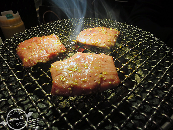 [米粒愛出國]日本‧東京‧六天五夜 (四) 澀谷一日遊。逛令人尖叫的超夢幻愛麗絲專門店(水曜日のアリス)、吃表參道排隊美食Luke’s Lobster 龍蝦三明治