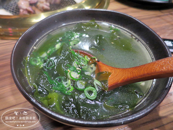 【台北‧捷運東門站】約客頂級燒肉・台北高級單點式約會燒烤店・入口即化的牛肉超享受 @ 翻滾吧！吃貨米粒