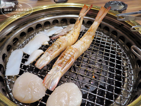 【台北‧捷運東門站】約客頂級燒肉・台北高級單點式約會燒烤店・入口即化的牛肉超享受 @ 翻滾吧！吃貨米粒